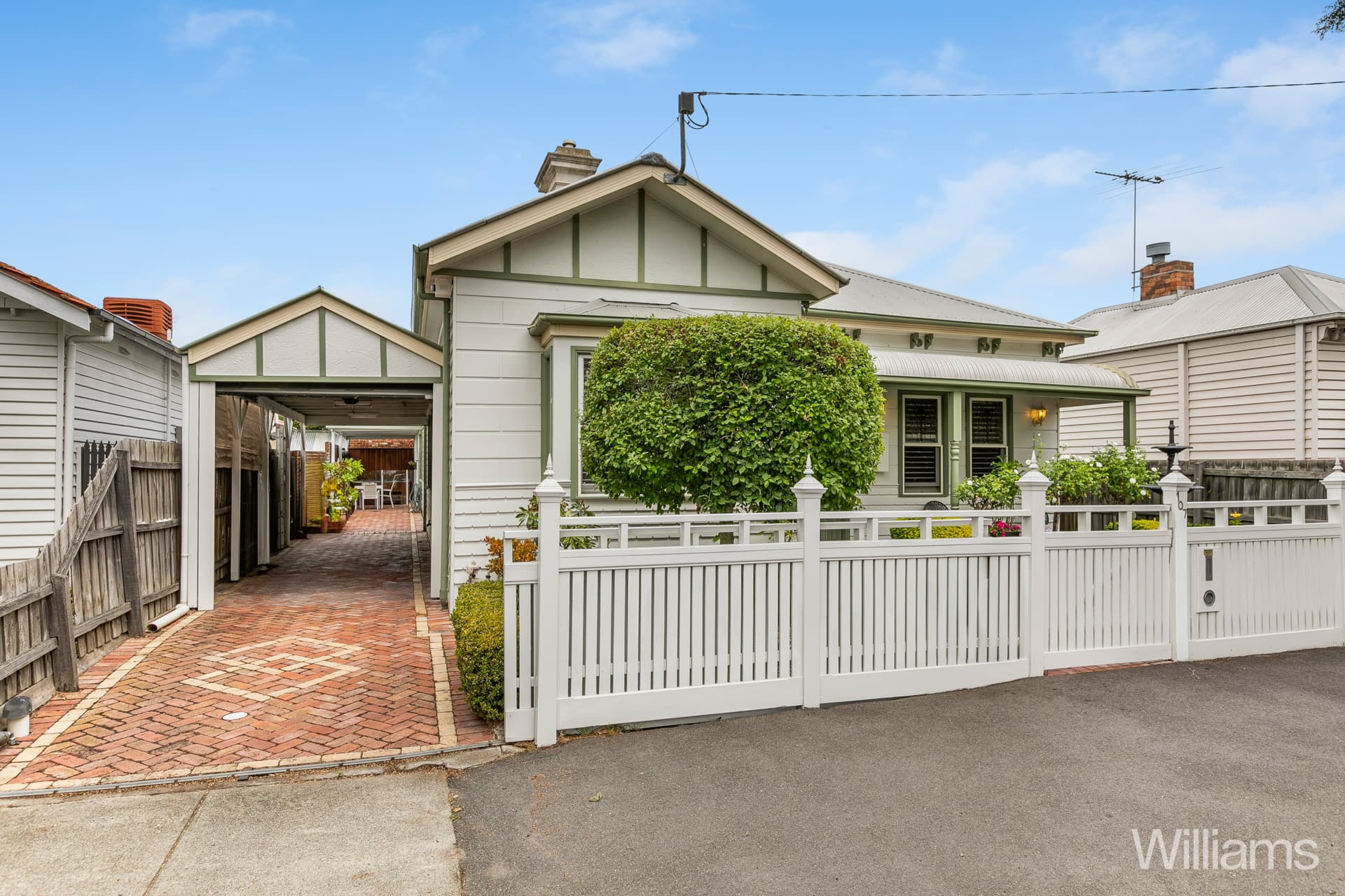 107 North Road, Newport - Thumbnail 2
