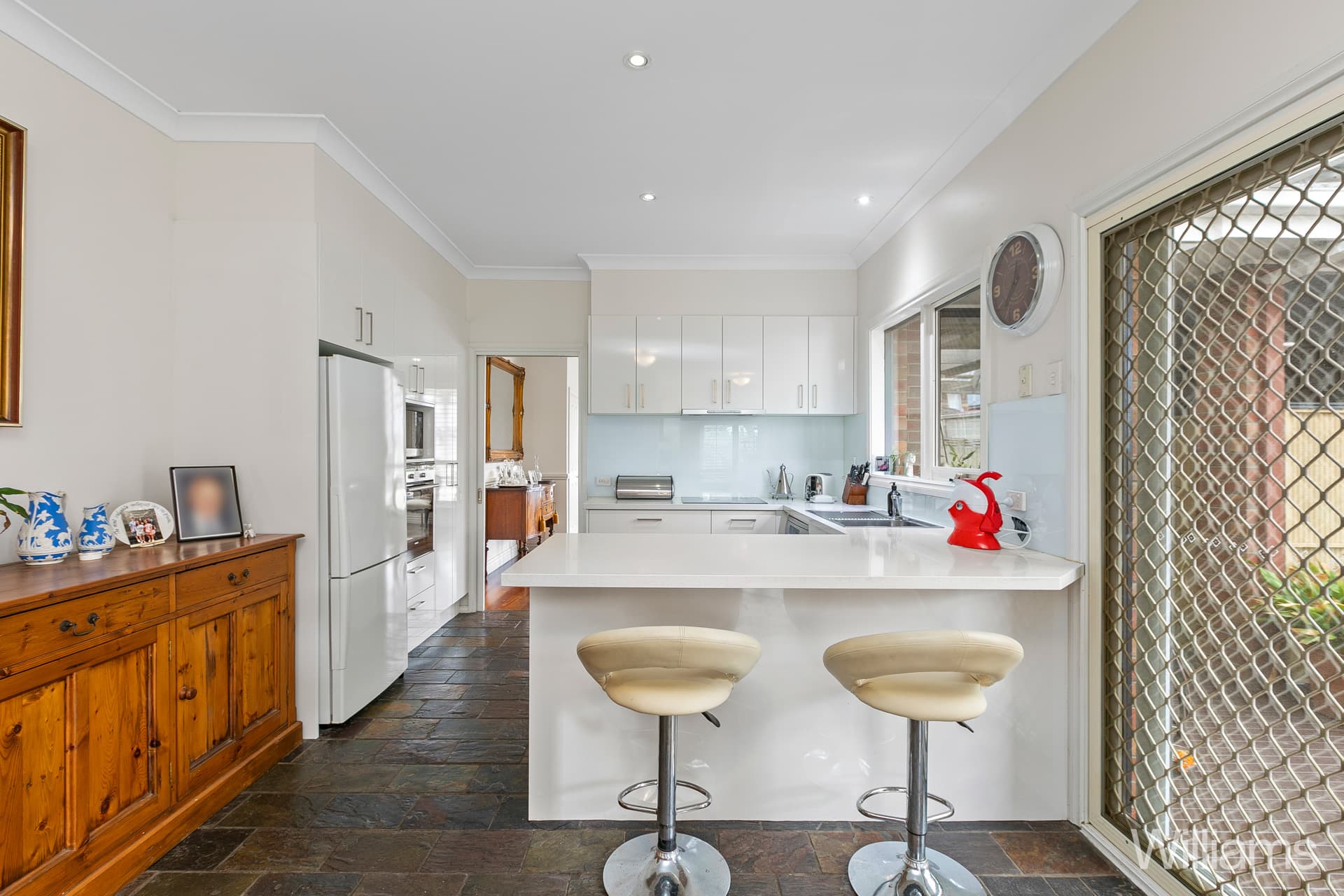 10 Kingshott Close, Williamstown - Thumbnail 7