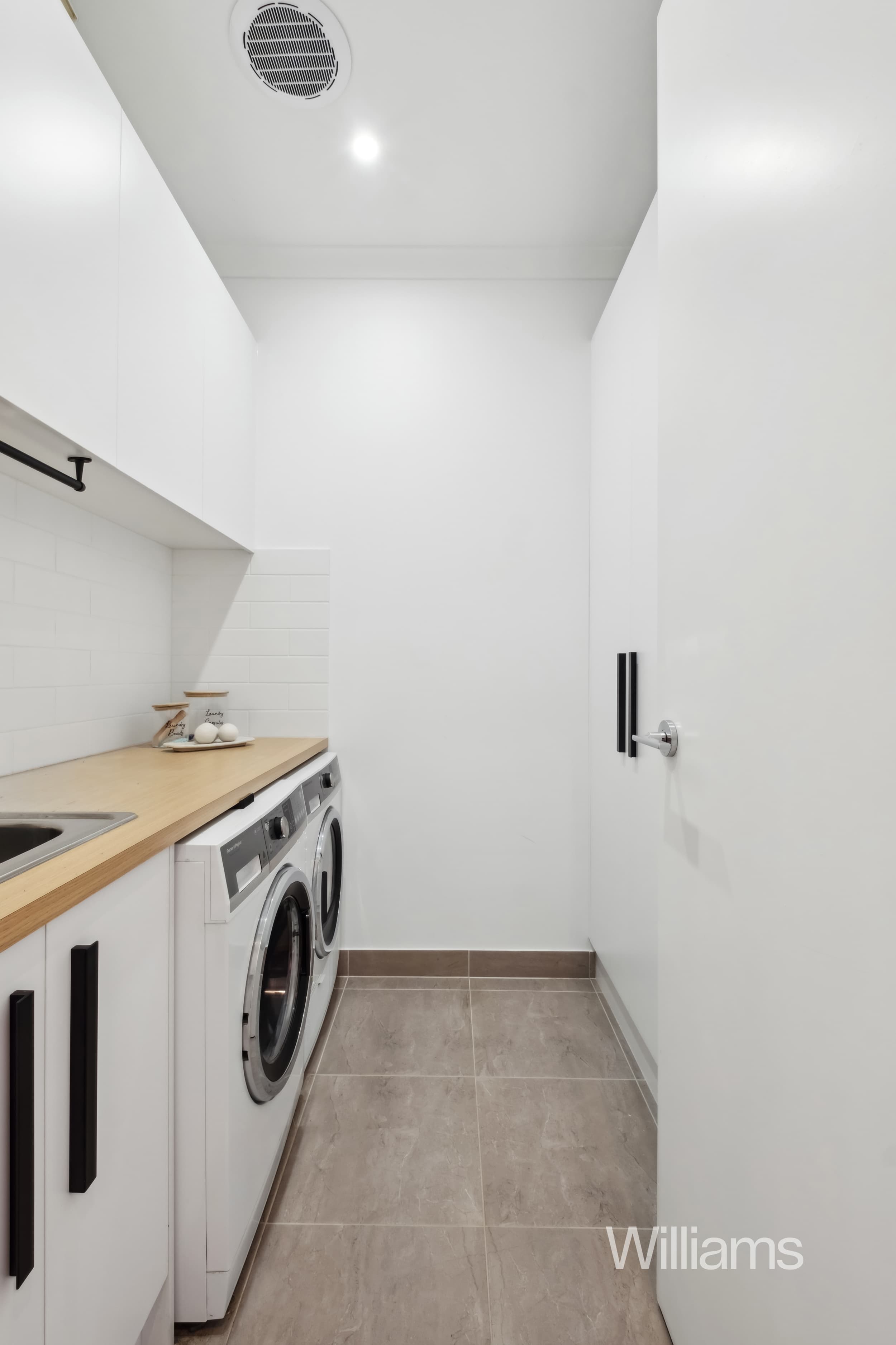 15 Ronald Avenue, Altona North - Thumbnail 4