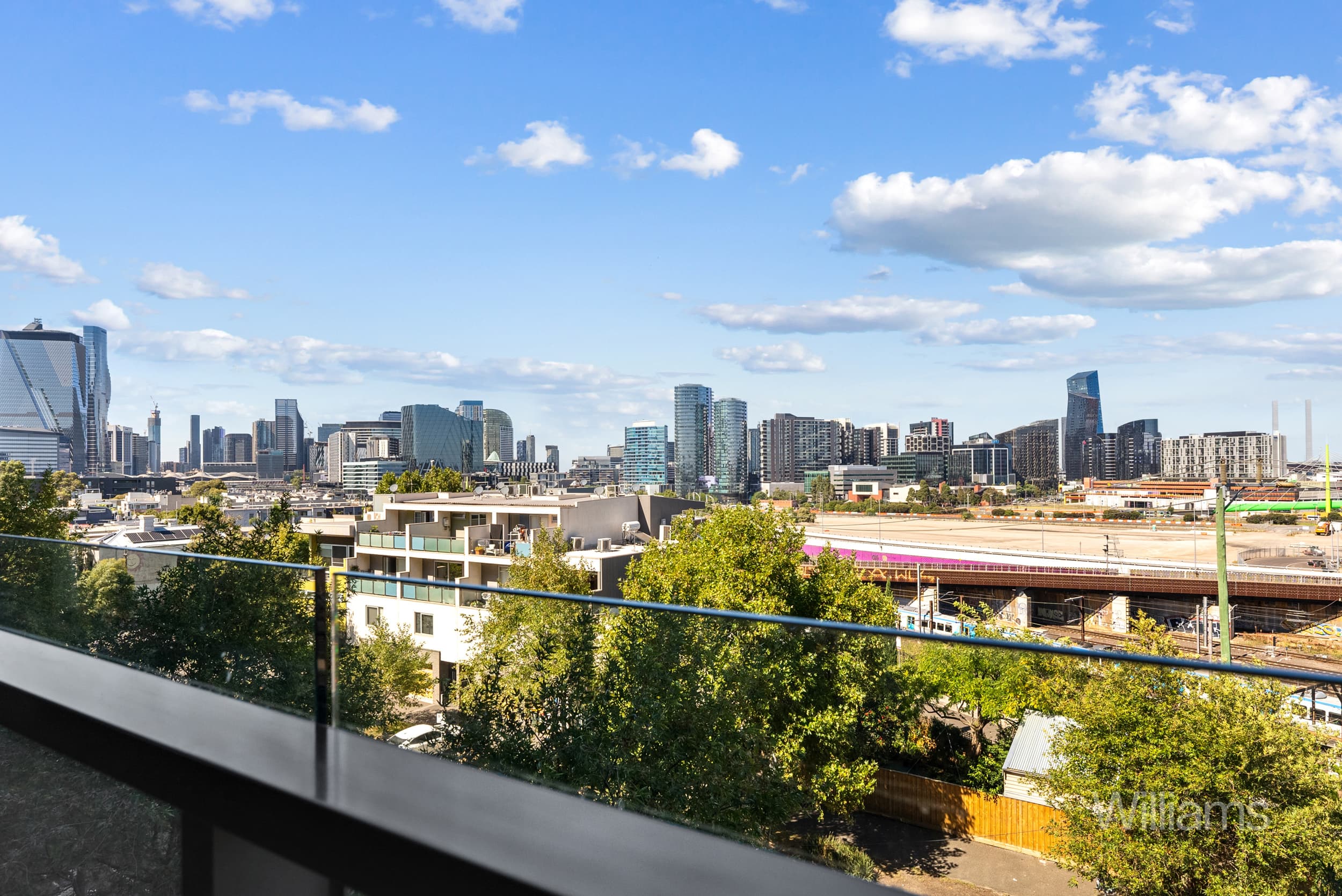 411/288 Adderley Street, West Melbourne - Thumbnail 6