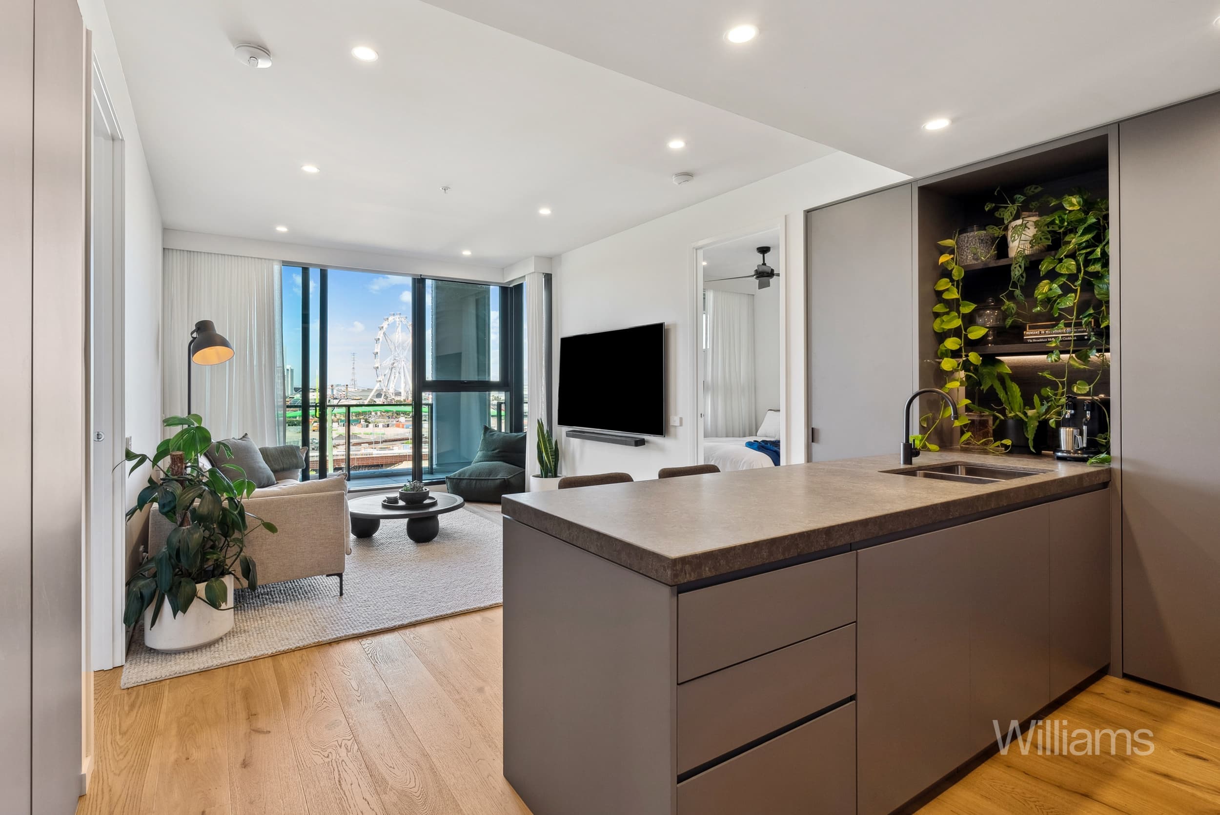 411/288 Adderley Street, West Melbourne - Thumbnail 3