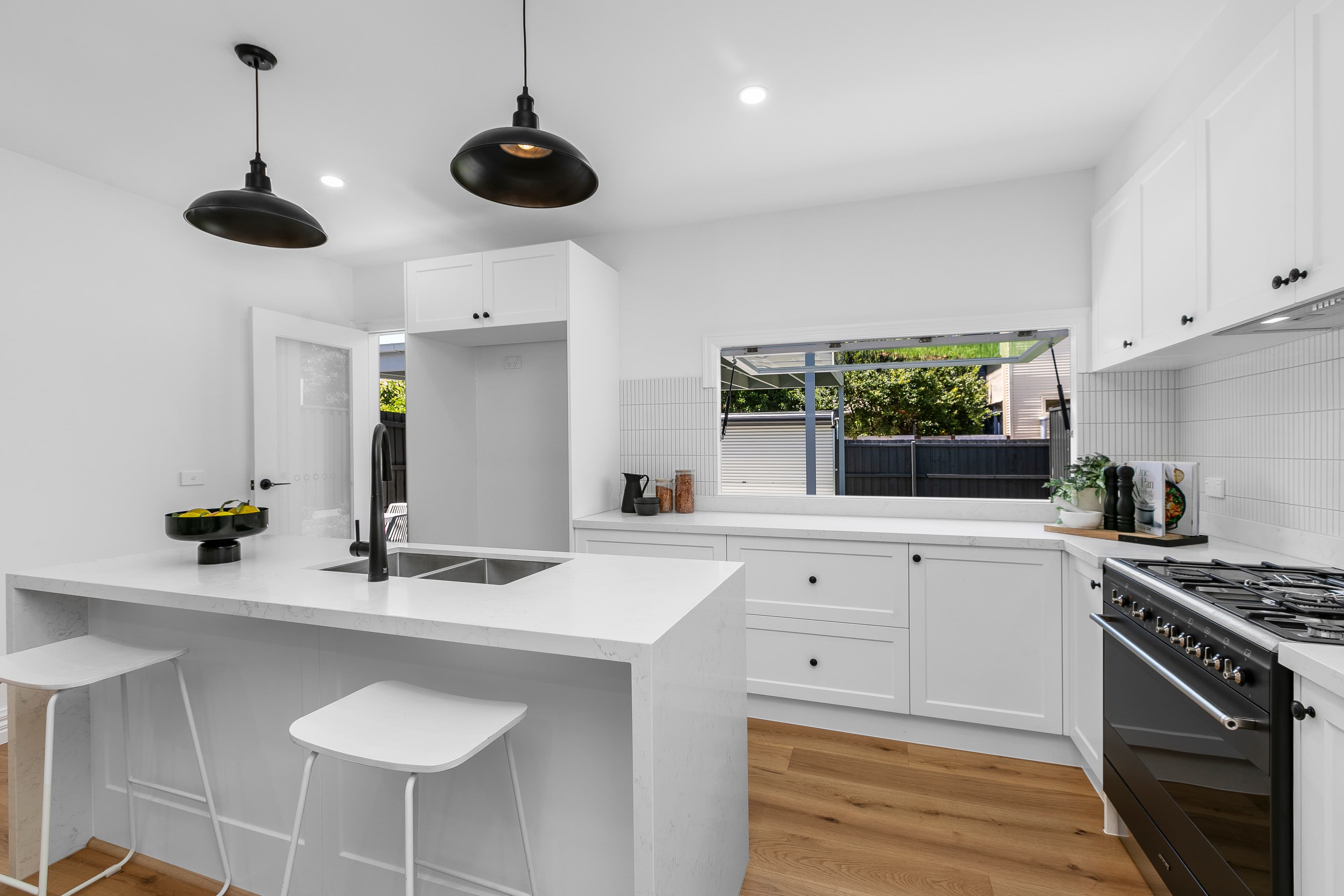 2 Susman Street, Newport - Thumbnail 8