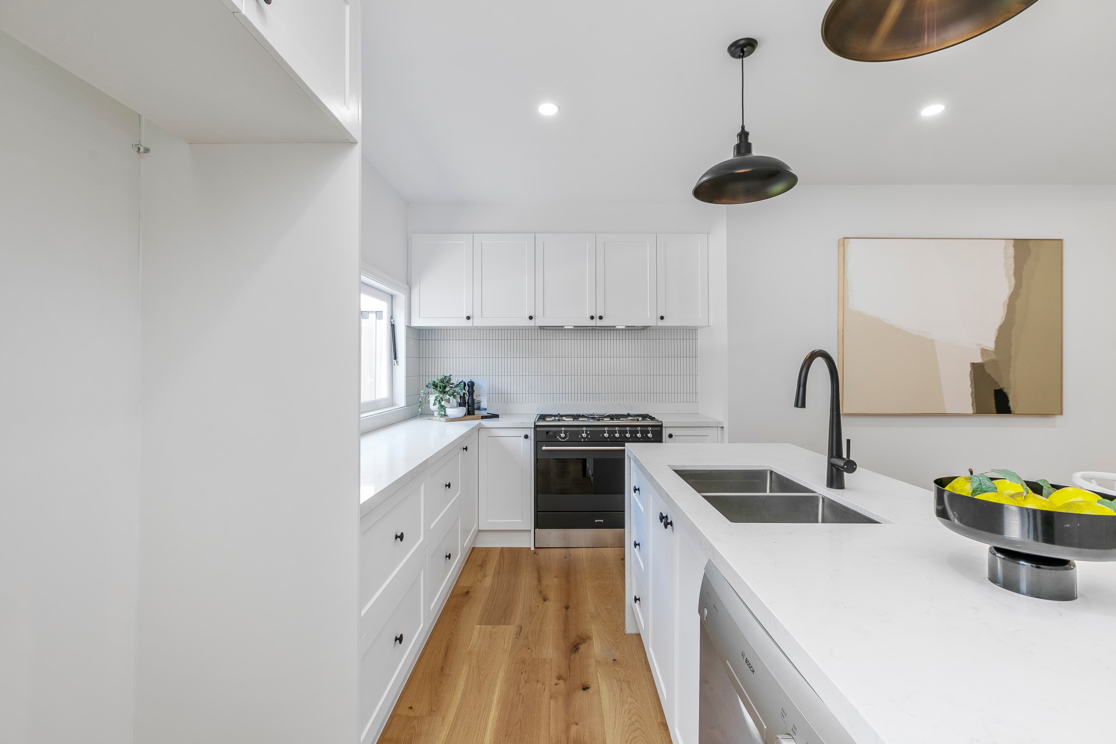 2 Susman Street, Newport - Thumbnail 7