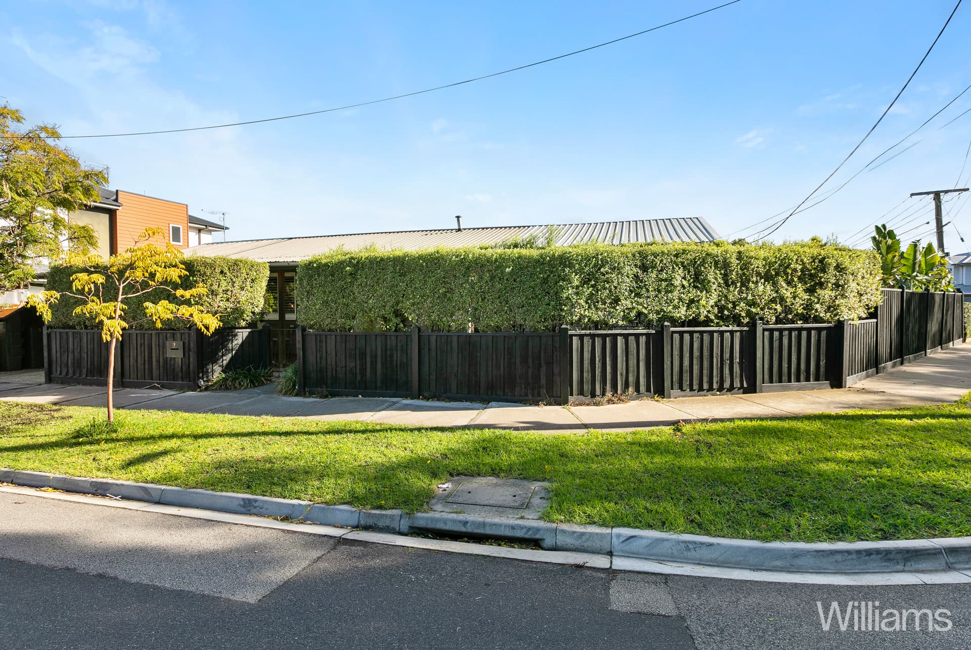 7 Leslie Street, Newport - Thumbnail 2