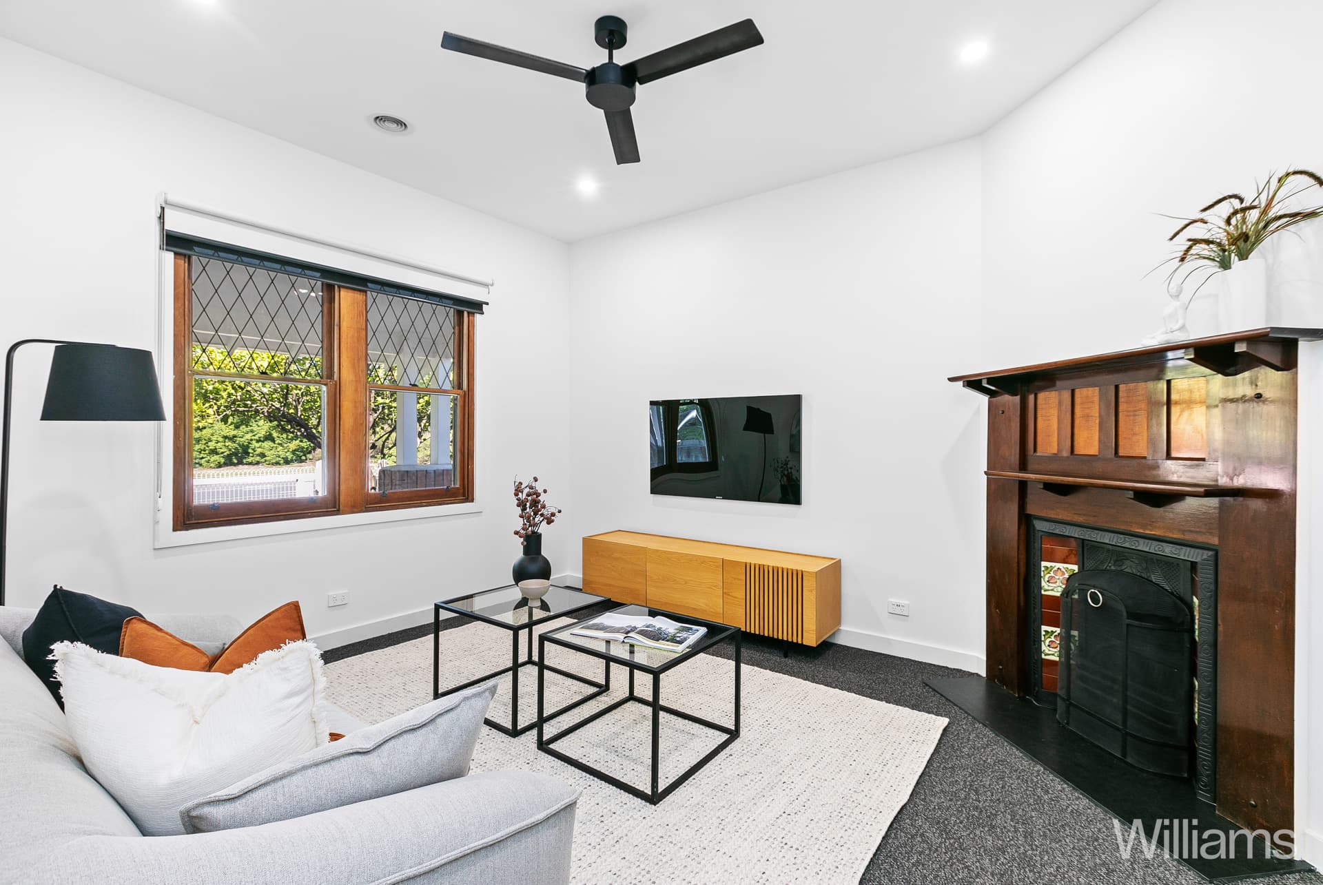 341 Douglas Parade, Newport - Thumbnail 3