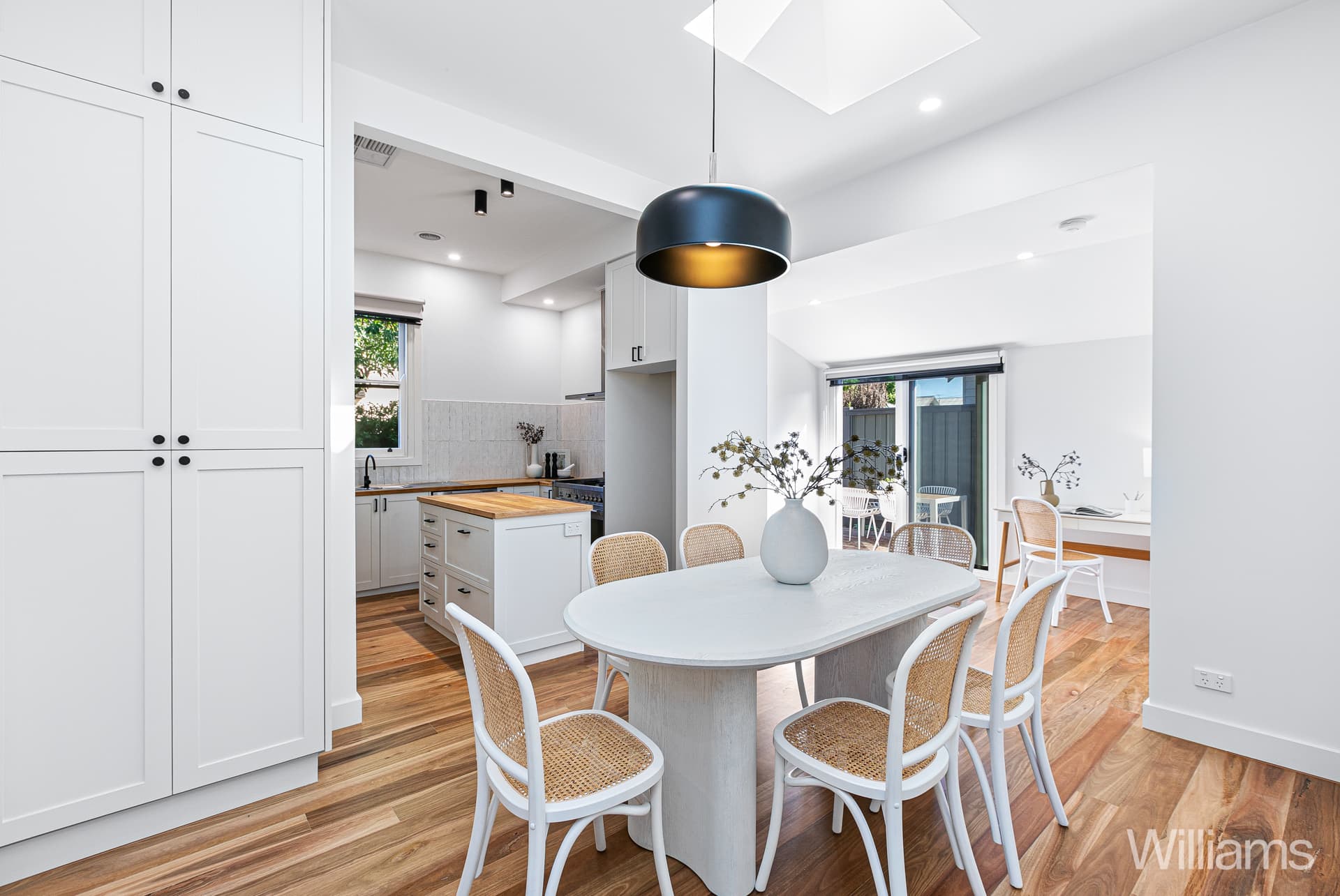 341 Douglas Parade, Newport - Thumbnail 4