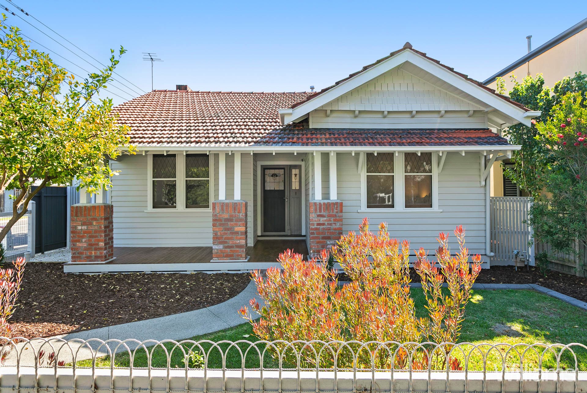 341 Douglas Parade, Newport - Image 1