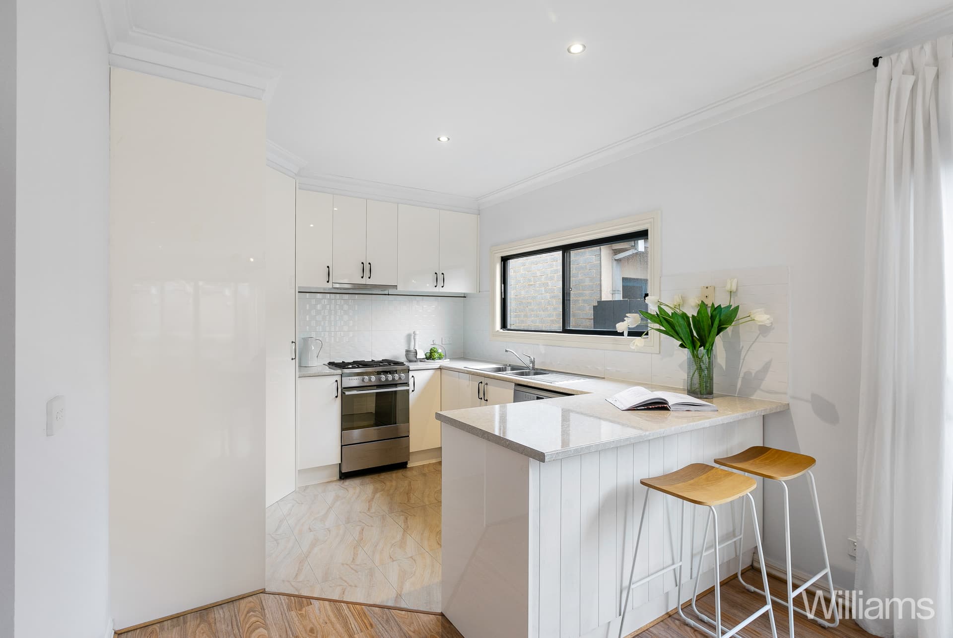 2/145 Mason Street, Newport - Image 1