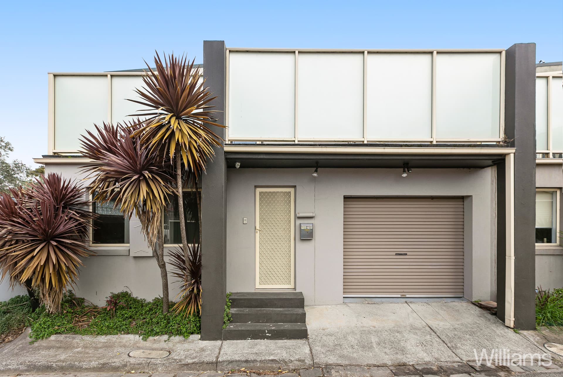 5 Deborah Lane, Newport - Image 1
