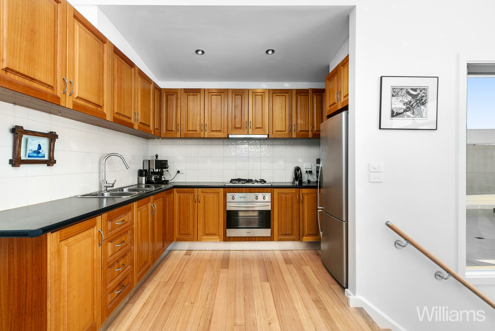 5 Deborah Lane, Newport - Thumbnail 3
