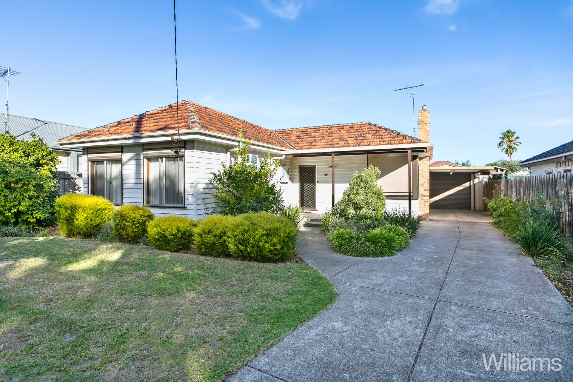 11 Rosshire Road, Newport - Thumbnail 2