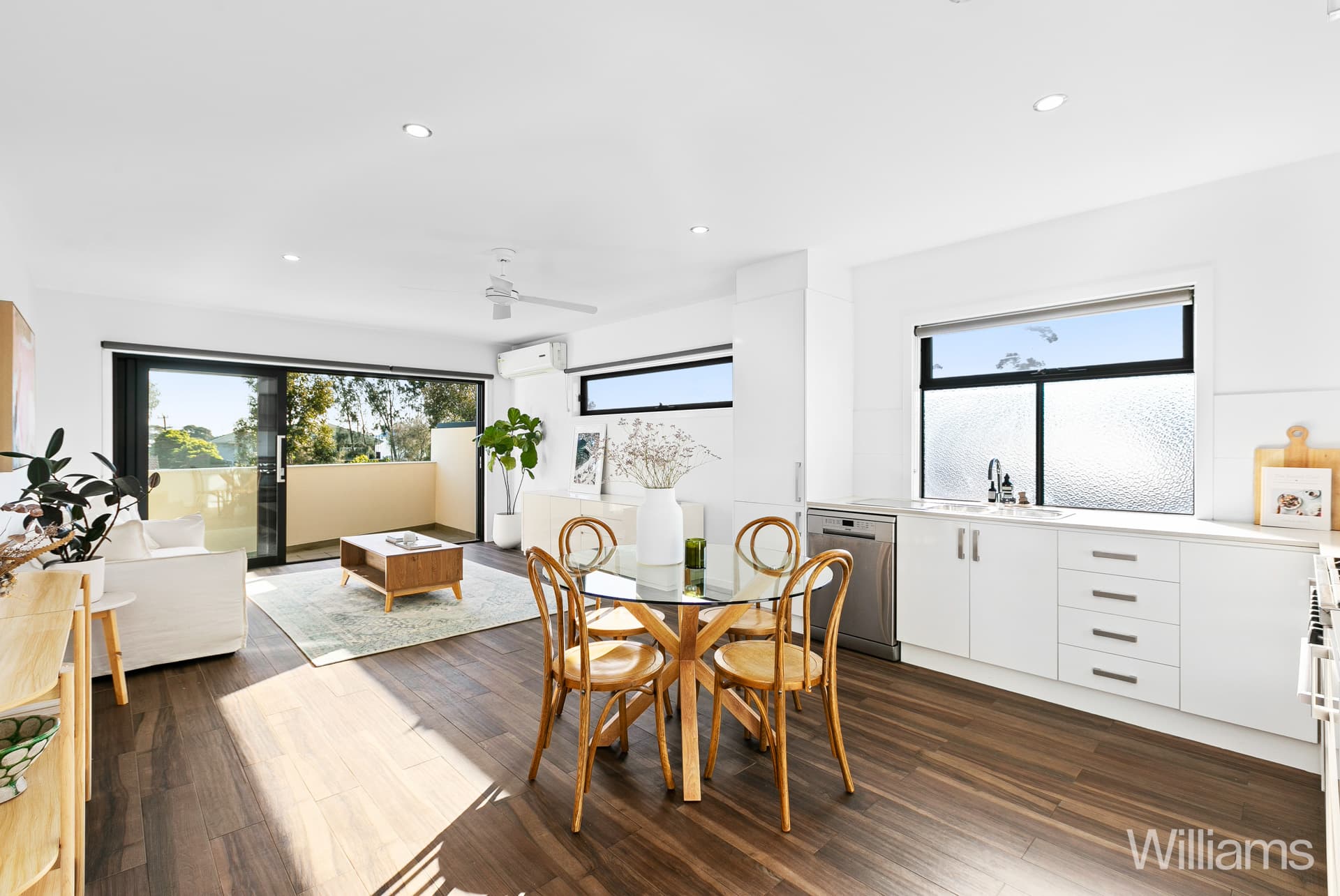 3/83 Cypress Avenue, Brooklyn - Image 1