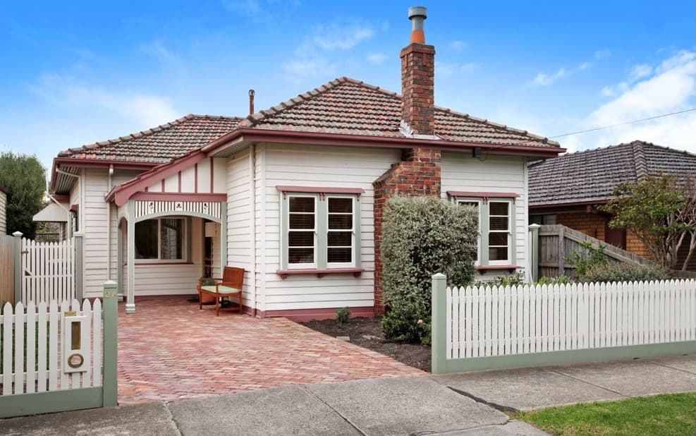 36 Davies Street, Newport - Image 1