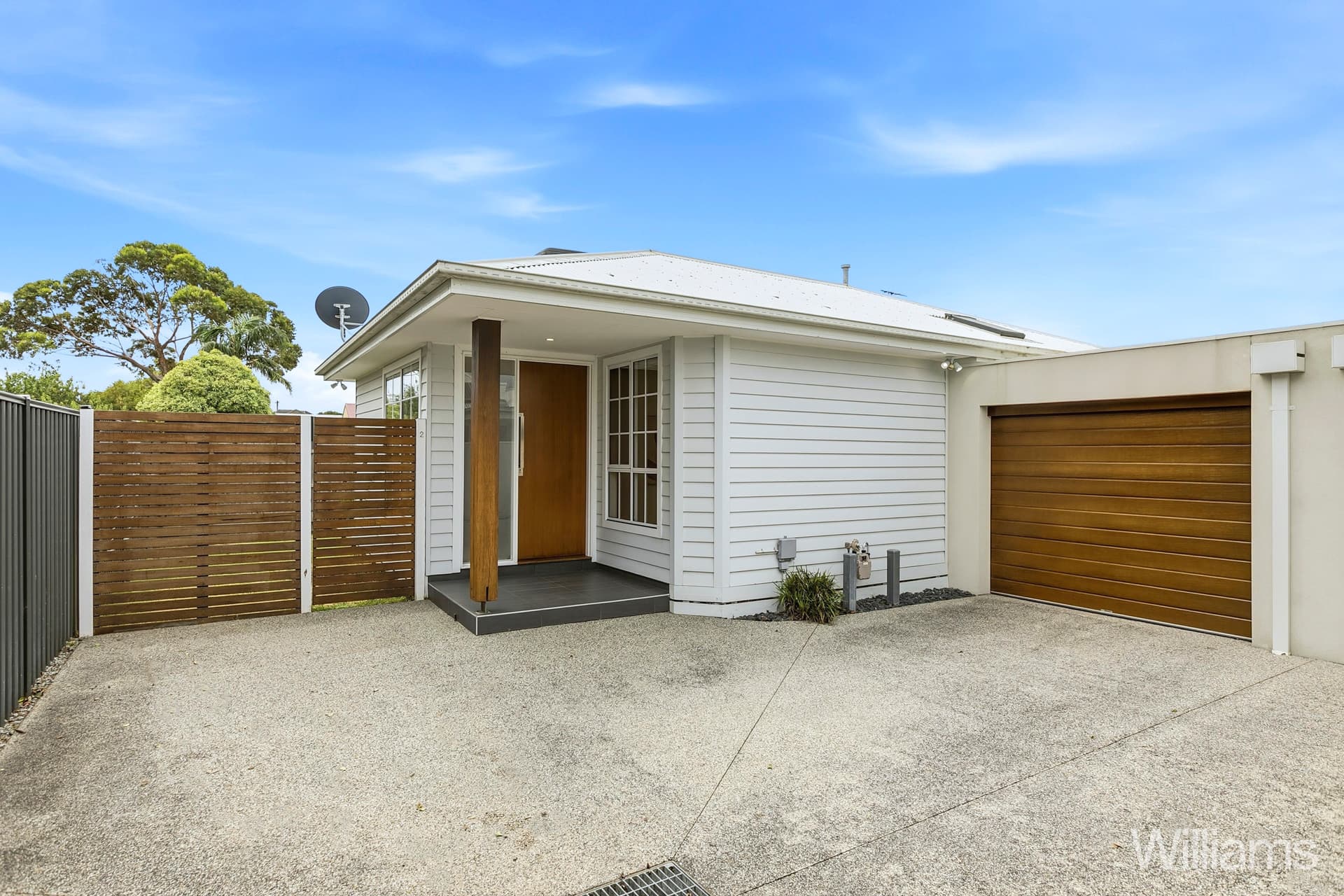 2/14 Seagull Avenue, Altona - Image 1