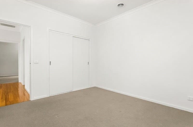 4/229 Woods Street, Newport - Thumbnail 3