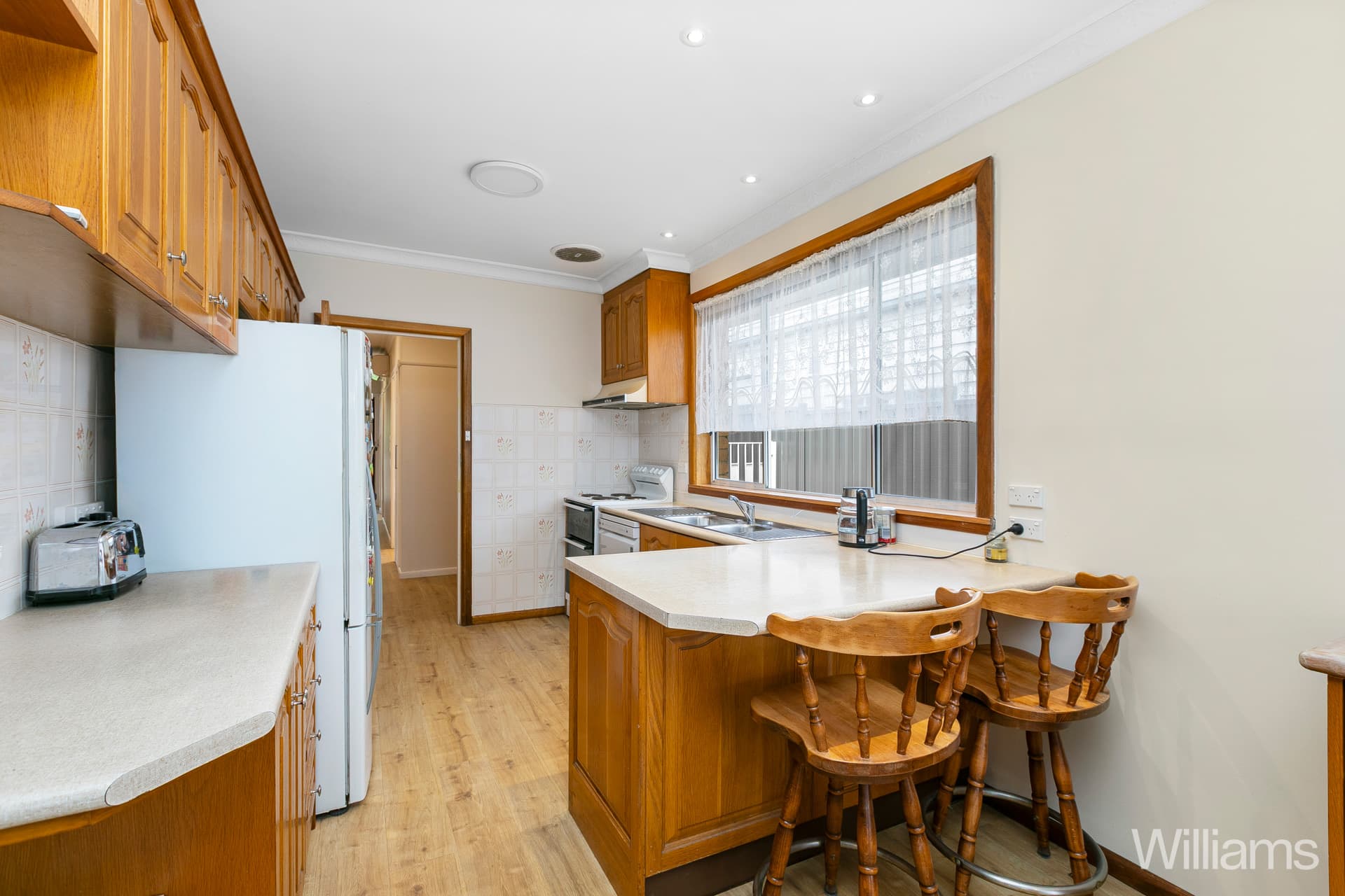 68 Oxford Street, Newport - Thumbnail 3
