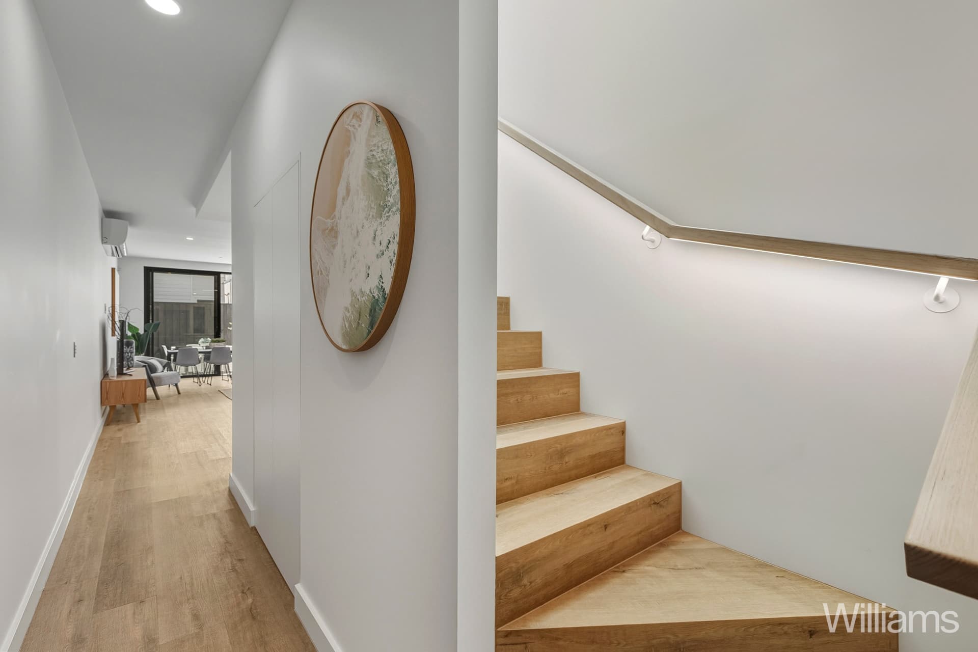 10 Little Osborne Street, Williamstown - Thumbnail 2