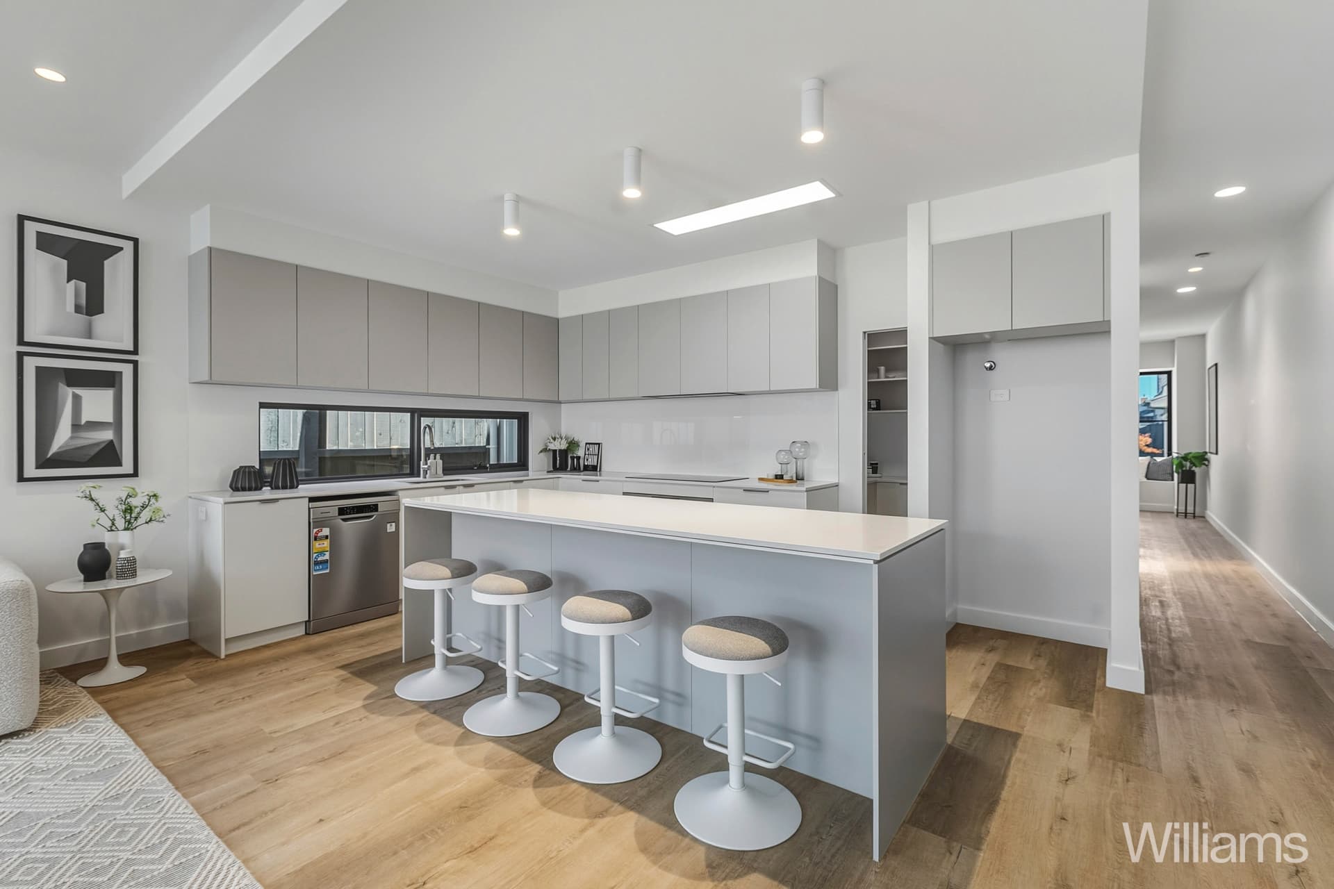 10 Little Osborne Street, Williamstown - Thumbnail 4