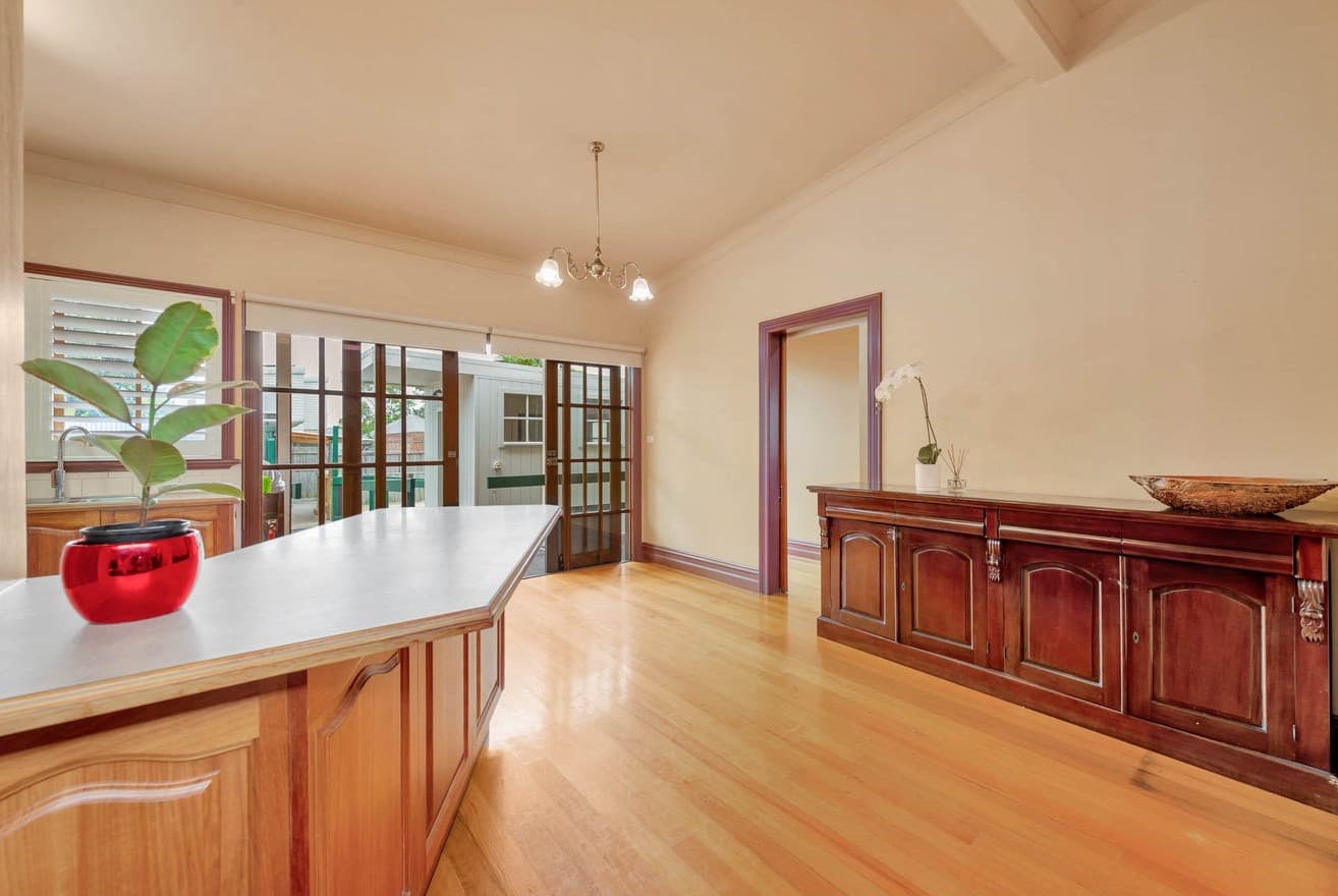 18 River Street, Newport - Thumbnail 2