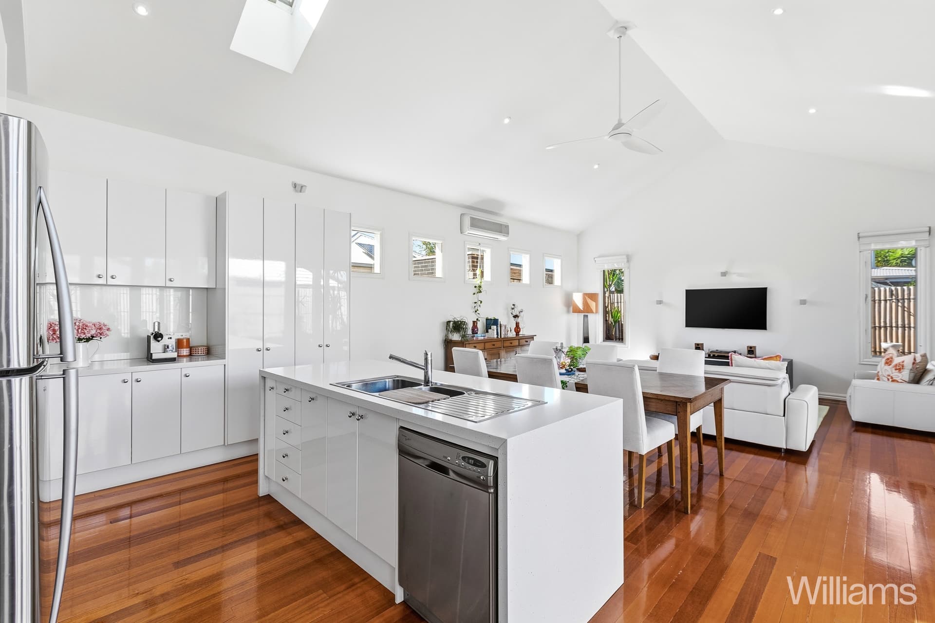 133 Woods Street, Newport - Thumbnail 4