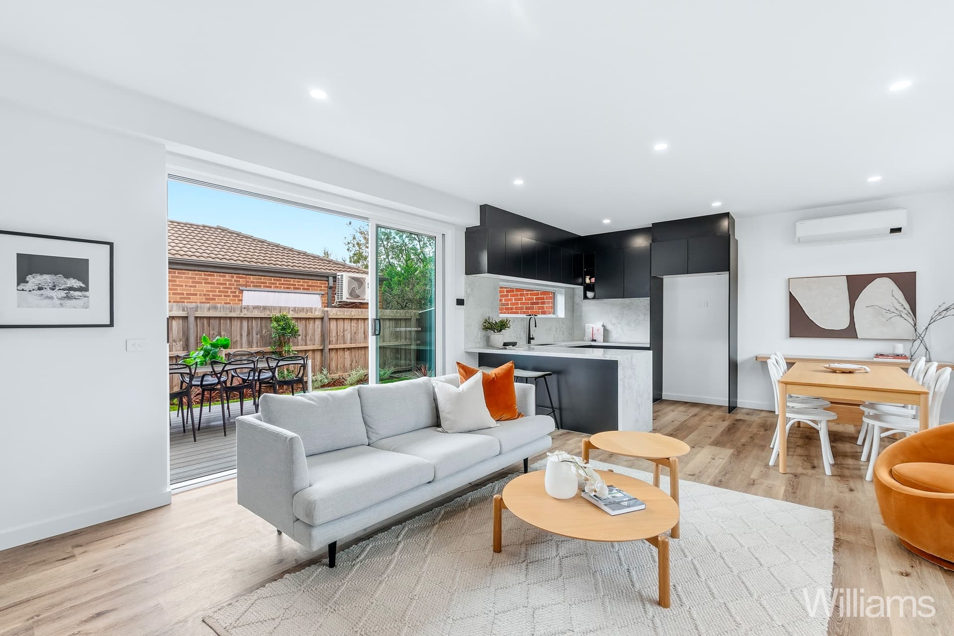 2/15 Eames Avenue, Brooklyn - Image 1
