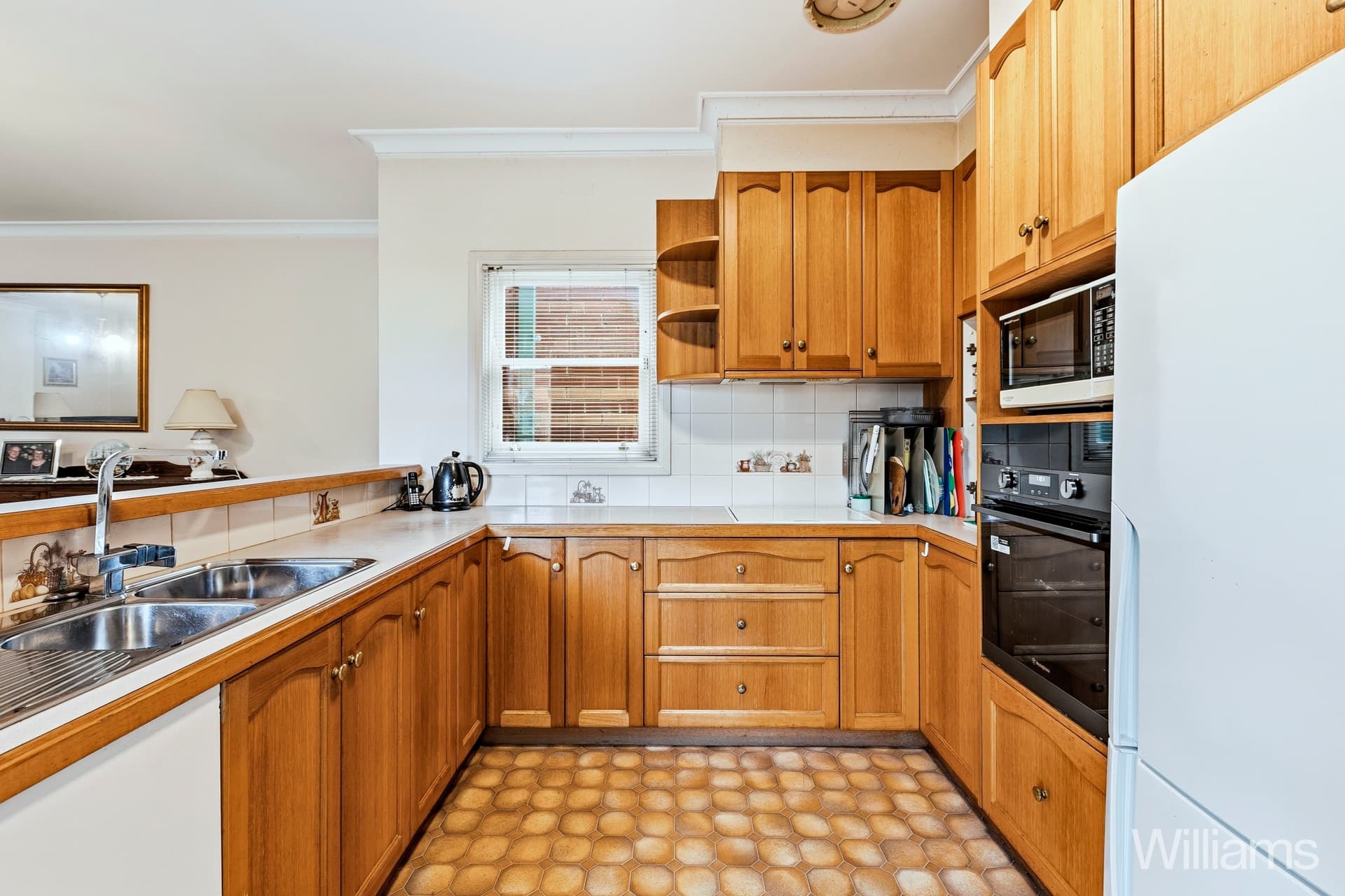 32 Smith Avenue, Williamstown - Image 1