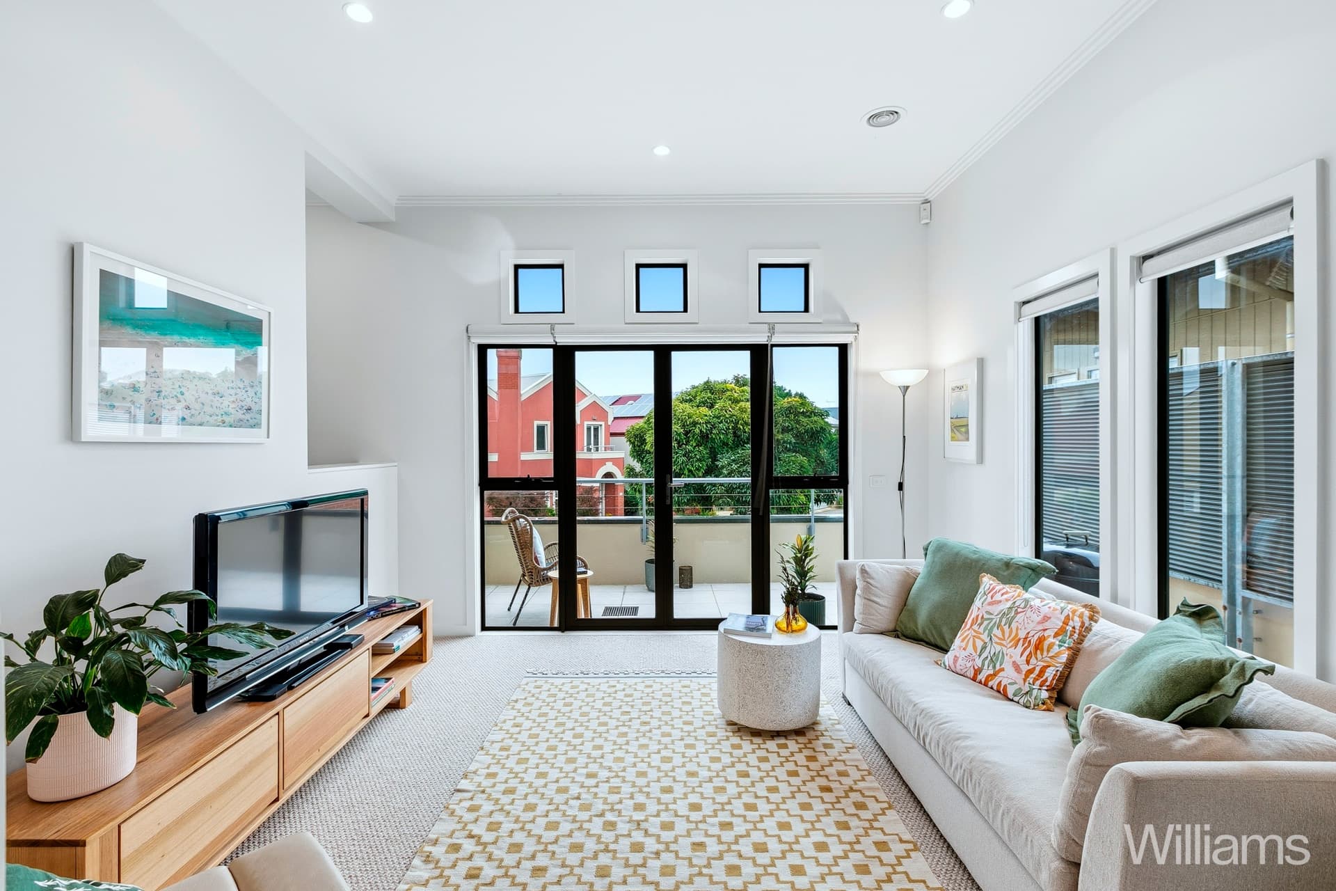 4 Williams Bay Grove, Williamstown - Thumbnail 3