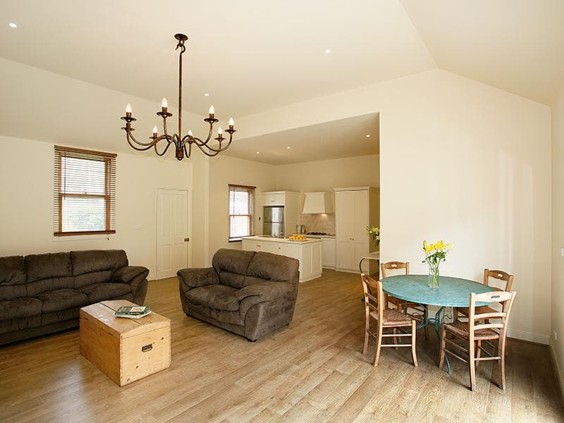 21 Perry Street, Williamstown - Thumbnail 2