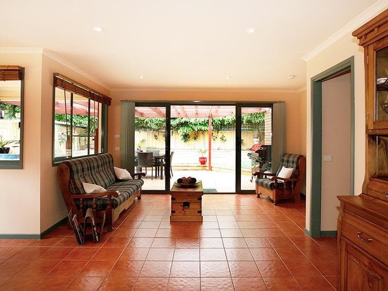 8 Kingshott Close, Williamstown - Thumbnail 7