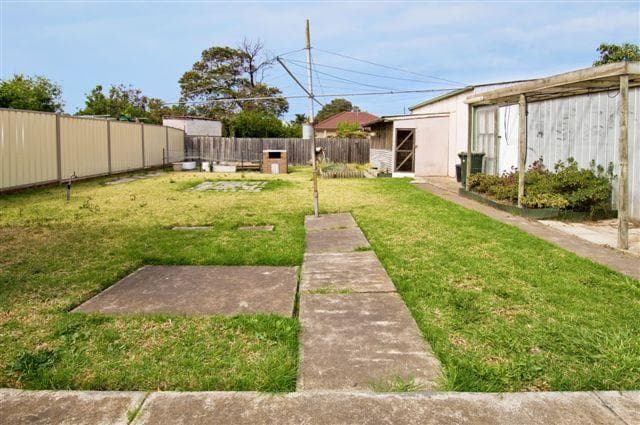 235 Blackshaws Road, Altona North - Thumbnail 2
