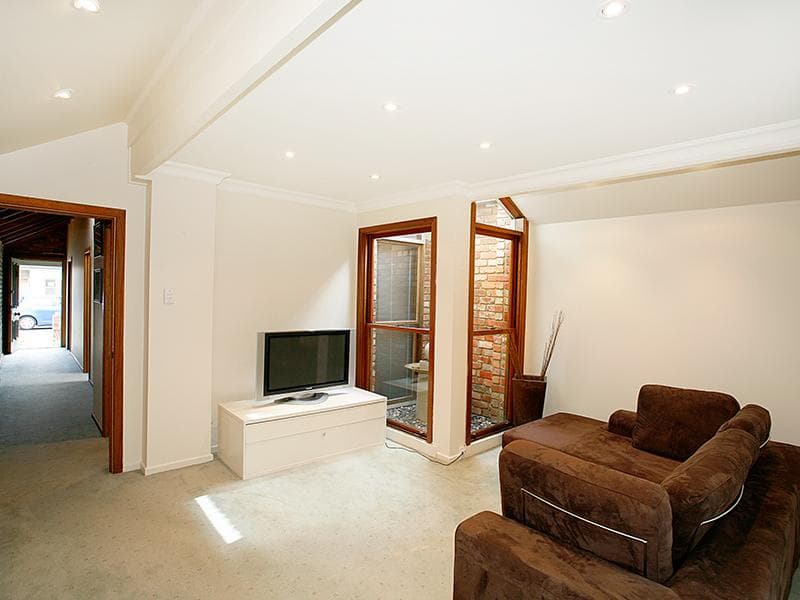 14 Illawarra Street, Williamstown - Thumbnail 5