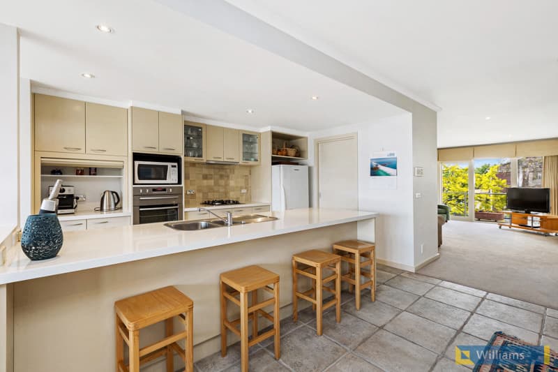112 Crofton Drive, Williamstown - Thumbnail 7