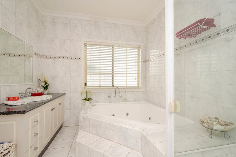 124 Railway Place, Williamstown - Thumbnail 4