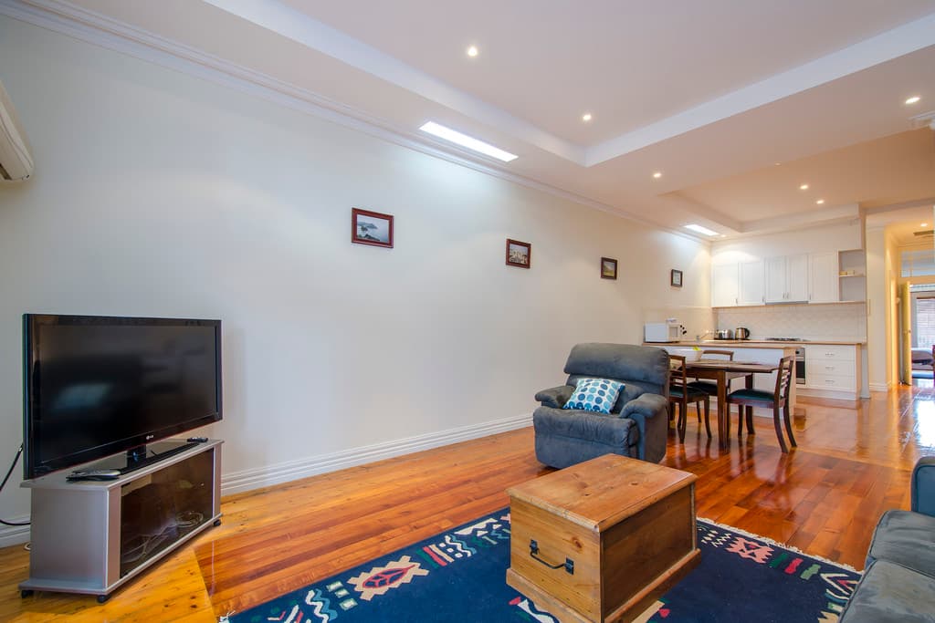 14 Crawford Street, Newport - Thumbnail 5