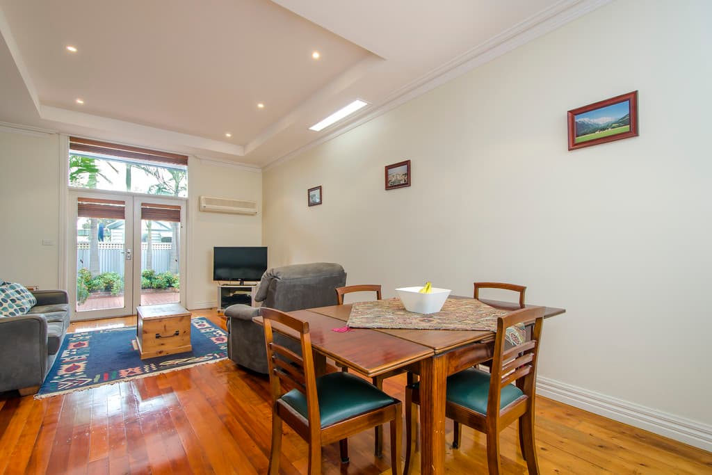 14 Crawford Street, Newport - Thumbnail 7