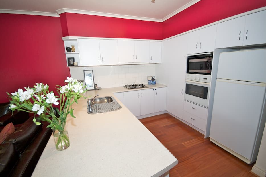 6 Bates Drive, Williamstown - Thumbnail 2