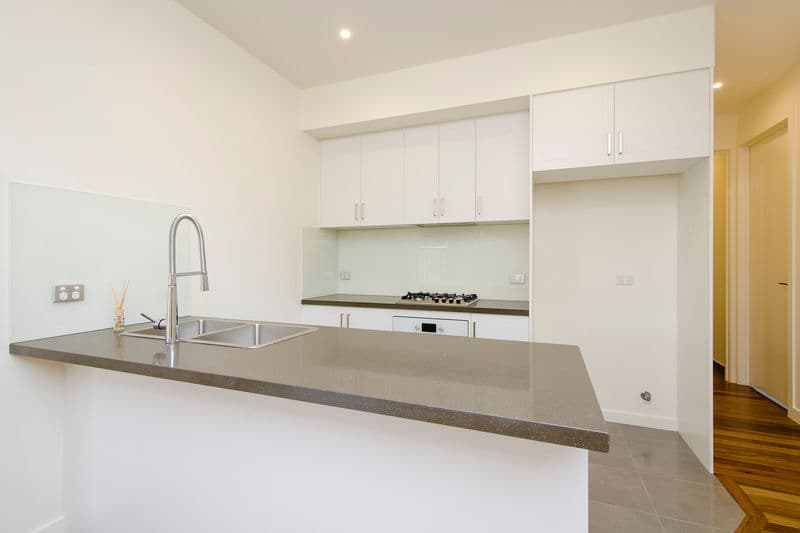 2/2A Savige Street, Newport - Thumbnail 7