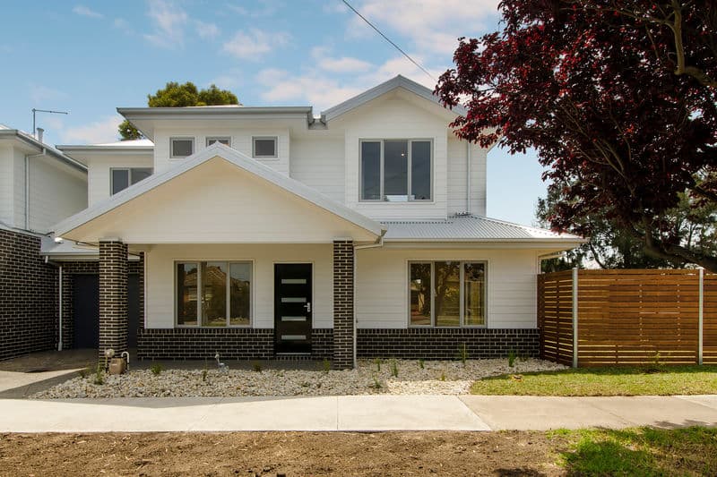 2/2A Savige Street, Newport - Image 1