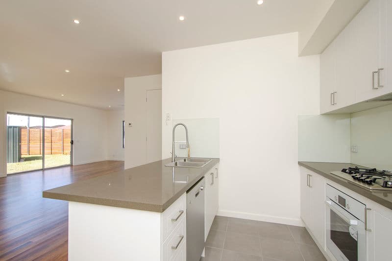 2/2A Savige Street, Newport - Thumbnail 8