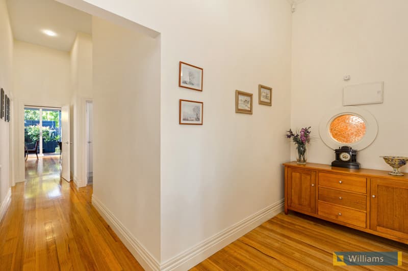 87 Parker Street, Williamstown - Thumbnail 2