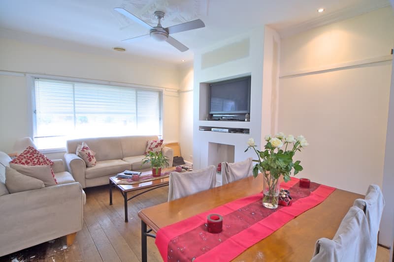 31 Salisbury Street, Newport - Image 1