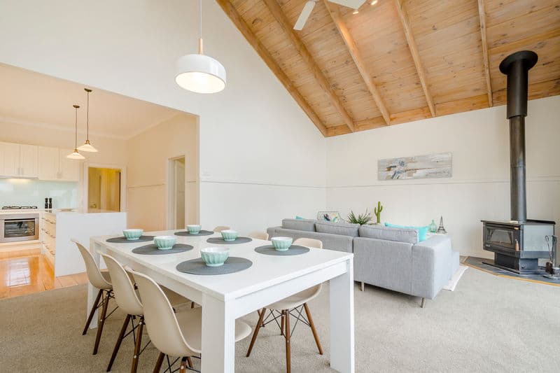 29 Russell Place, Williamstown - Thumbnail 5