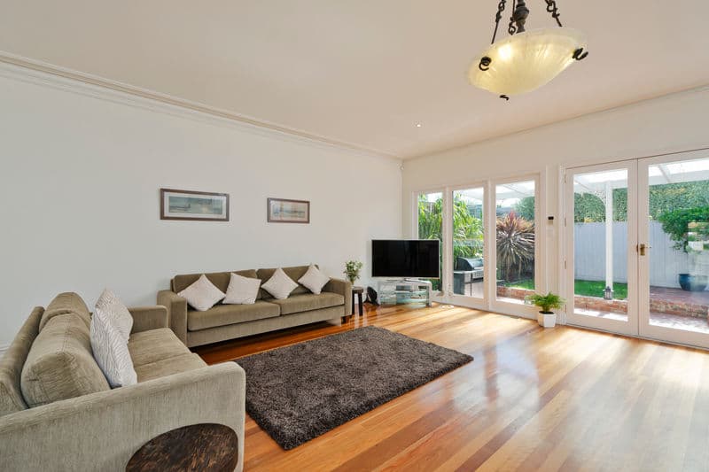 162 Osborne Street, Williamstown - Thumbnail 3