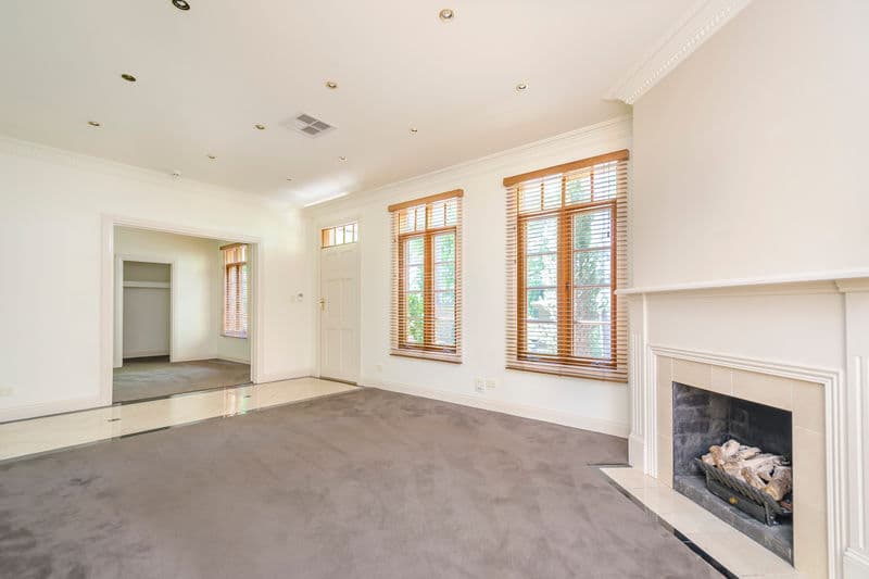 6 Burgoyne Lane, Williamstown - Thumbnail 3