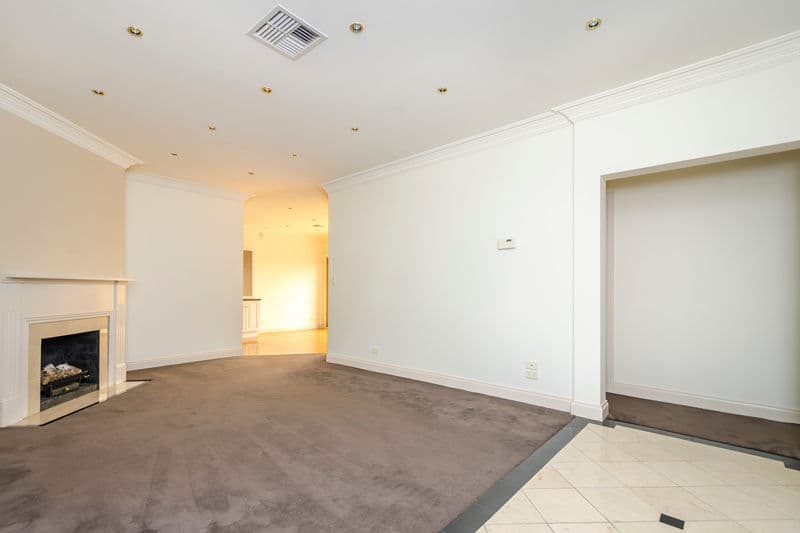 6 Burgoyne Lane, Williamstown - Thumbnail 4