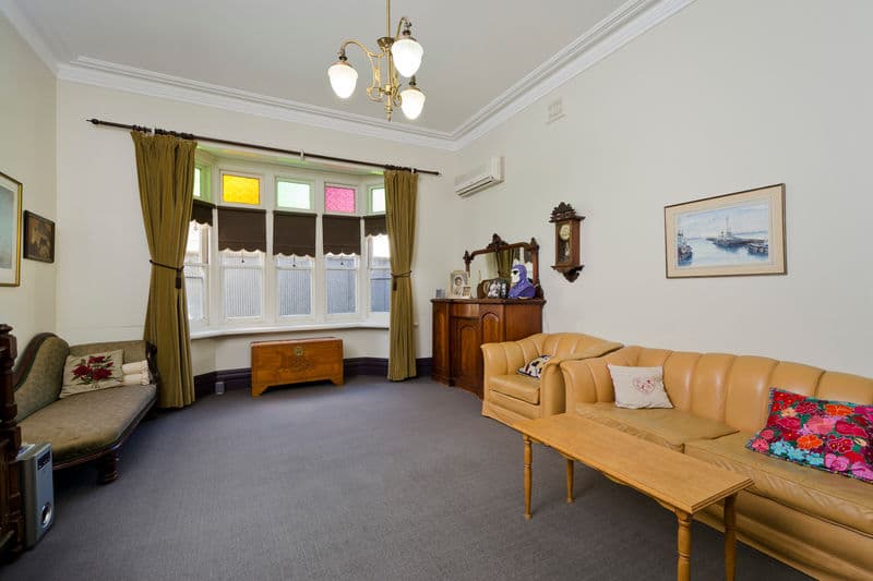 95 Osborne Street, Williamstown - Thumbnail 2