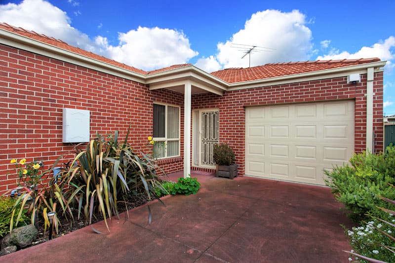 2/30 Mitchell Avenue, Altona North - Image 1