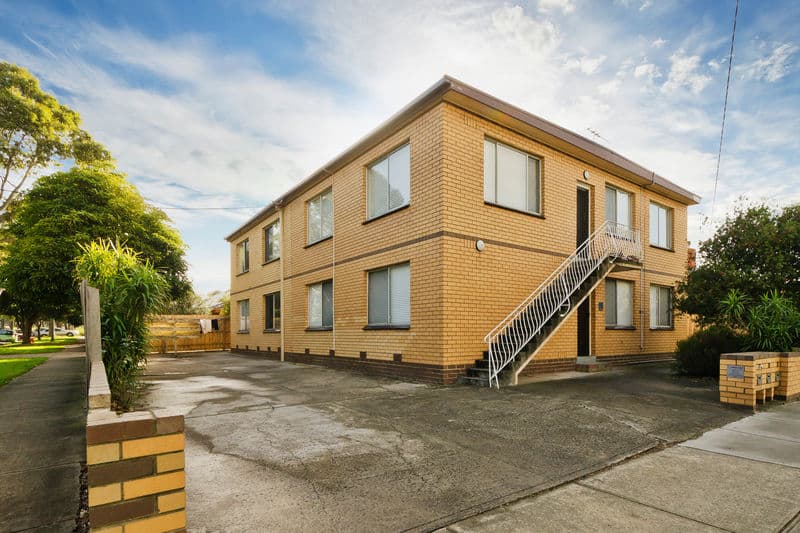 2/80 Mason Street, Newport - Image 1