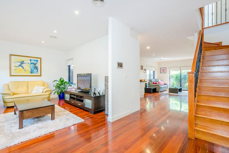16 Chalmers Lane, Newport - Thumbnail 3