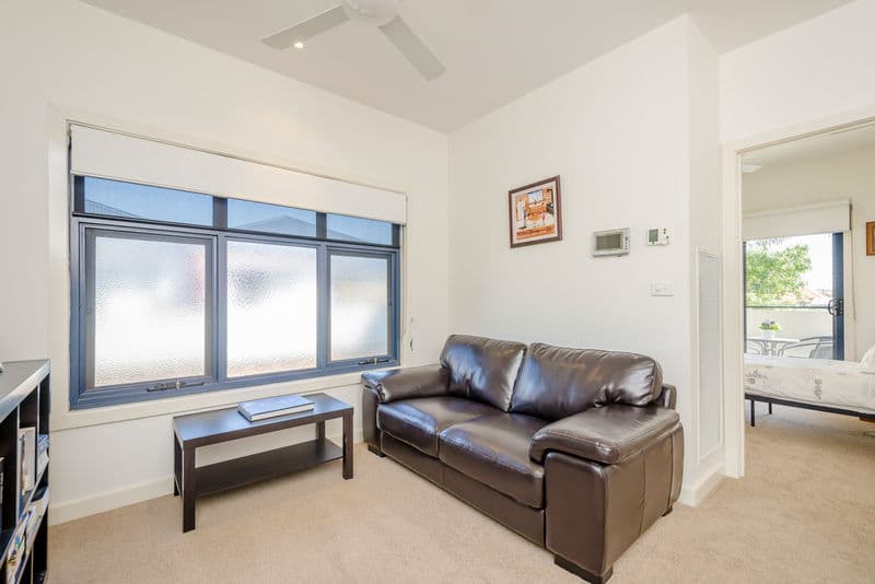 16 Chalmers Lane, Newport - Thumbnail 8